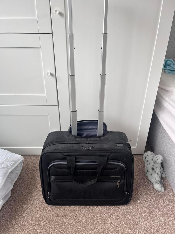 Samsonite Rolkoffer - Zwart, Sieraden, Tassen en Uiterlijk, Koffers, Zo goed als nieuw, Zacht kunststof, Minder dan 50 cm, Minder dan 35 cm