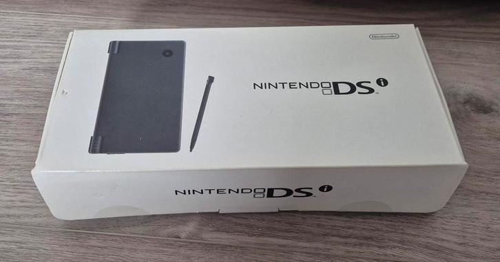 Nintendo DSi System compleet in doos, Spelcomputers en Games, Spelcomputers | Nintendo DS, Zo goed als nieuw, Dsi, Zwart, Met beschermhoes of tas