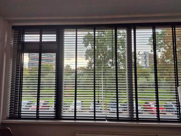 Houten jaloezieën zwart 2 stuks beschikbaar voor biedingen
