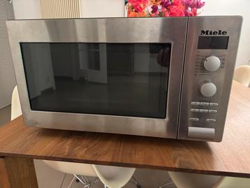 Miele Magnetron beschikbaar voor biedingen