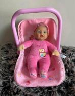 Baby maxicosi met pop. Disney, Verzamelen, Poppen, Verzenden, Zo goed als nieuw, Pop