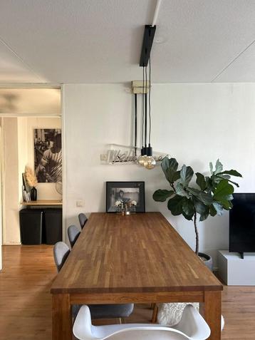 Massief Houten Eettafel 6 persoons beschikbaar voor biedingen