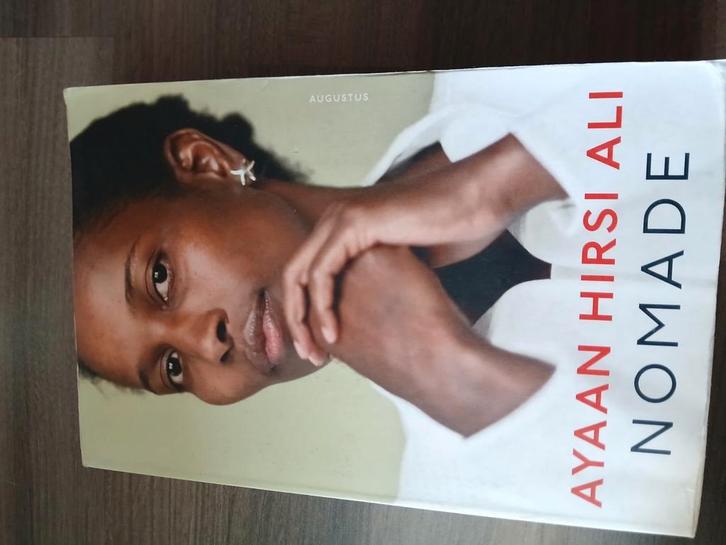 Ayaan Hirsi Ali - Nomade, Boeken, Politiek en Maatschappij, Zo goed als nieuw, Wereld, Ophalen of Verzenden