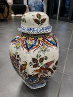 Vintage vaas met deksel hand geschilderd, Antiek en Kunst, Ophalen