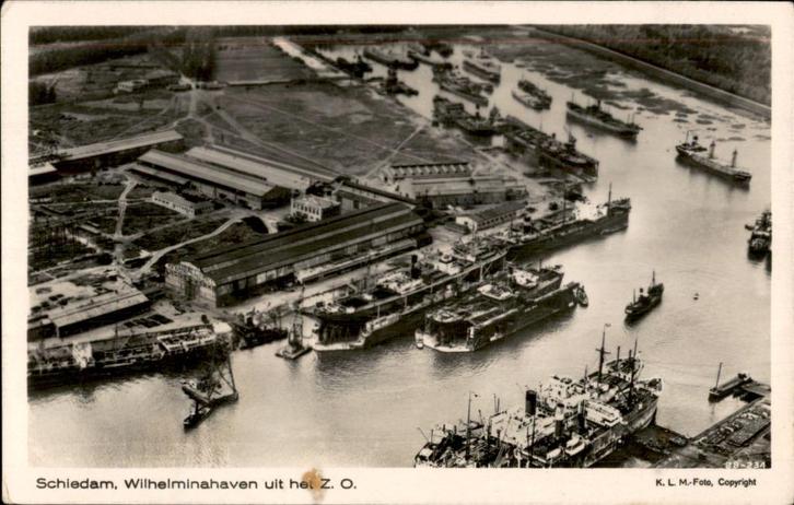 Schiedam Wilhelminahaven uit het Z.O. KLM luchtfoto st 1944, Verzamelen, Ansichtkaarten | Nederland, Gelopen, Zuid-Holland, 1920 tot 1940