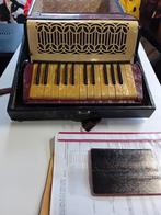 antiek werkend kinder accordeon uit 1957, Muziek en Instrumenten, Gebruikt, Ophalen of Verzenden