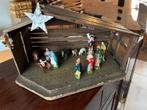 Kerststal met 13 delige kunststof kerstgroep. Ca 10 cm., Diversen, Kerst, Ophalen of Verzenden, Gebruikt