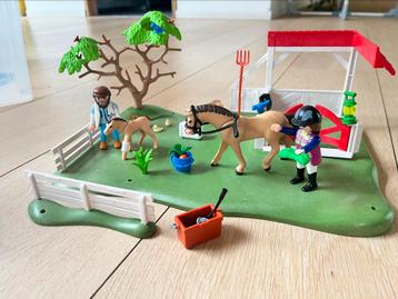 Playmobil paardenverzorgset beschikbaar voor biedingen