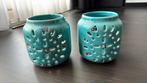 Twee turquoise windlichten 18 cm hoog, Ophalen of Verzenden, Zo goed als nieuw, Overige materialen, Minder dan 25 cm