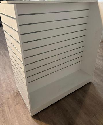 Slatwall, winkelstelling, display wandkast, winkelinrichting beschikbaar voor biedingen
