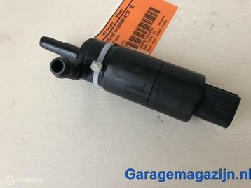 Koplampsproeierpomp 3B7955681 Audi A4 Cabrio 2003 beschikbaar voor biedingen