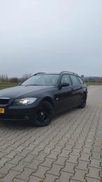 BMW 3-Serie 2.0 318 I Touring 2008 Zwart, Achterwielaandrijving, Zwart, Origineel Nederlands, Handgeschakeld