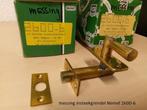 messing insteekgrendel Nemef 2600/6, -, -, Nieuw, Ophalen of Verzenden