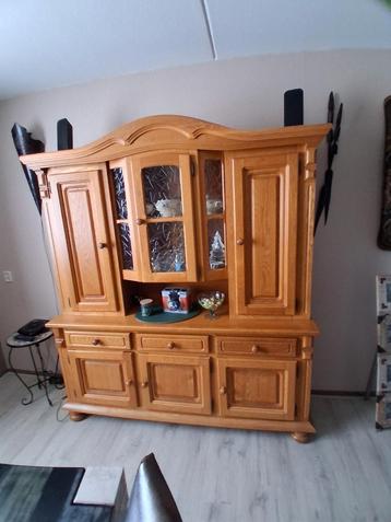 Eiken Kamer kast beschikbaar voor biedingen
