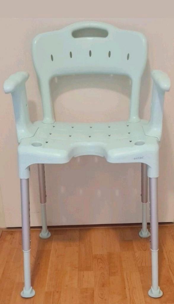 Etac Swift douchestoel.  ZGAN!, Diversen, Verpleegmiddelen, Zo goed als nieuw, Ophalen of Verzenden