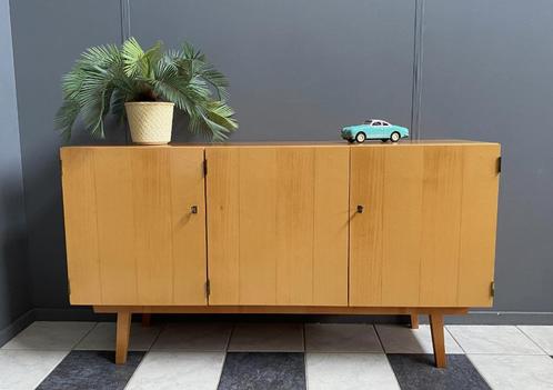 50 jaren Licht houten dressoir met 2 laden en 3 deuren, Huis en Inrichting, Kasten | Ladekasten, Gebruikt, Minder dan 100 cm, 100 tot 150 cm