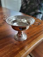Zilveren Schaaltje op Voet met Handvatten, Antiek en Kunst, Antiek | Goud en Zilver, Ophalen of Verzenden, Zilver