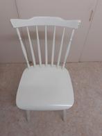 Klein wit stoeltje - stevig en gaaf, Huis en Inrichting, Wit, Vintage, Ophalen of Verzenden, Zo goed als nieuw