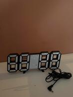 Led digitale klok, Huis en Inrichting, Woonaccessoires | Klokken, Ophalen, Zo goed als nieuw, Wandklok