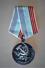 Medaille WW2 CCCP " Verdienste van de Sovjet Unie ", Verzamelen, Militaria | Tweede Wereldoorlog, Ophalen of Verzenden, Lintje, Medaille of Wings