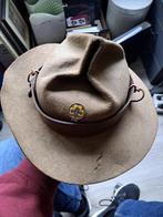 Scouting hoed van scouting Vught mooie emaille speld, Verzenden, Gebruikt, Embleem, Speld of Insigne