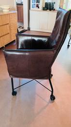 2 stuks Montis Chaplin stoelen met wieltjes, Huis en Inrichting, Ophalen, Gebruikt, Twee, Bruin