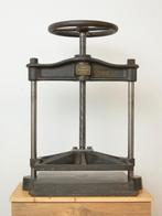 Boekenpers , Stapelpers, Karl Krause, Ophalen of Verzenden