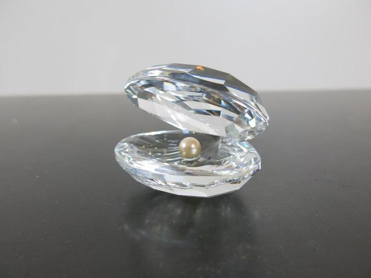 Swarovski kristallen schelp met parel 14389, Verzamelen, Swarovski, Zo goed als nieuw, Figuurtje, Ophalen of Verzenden
