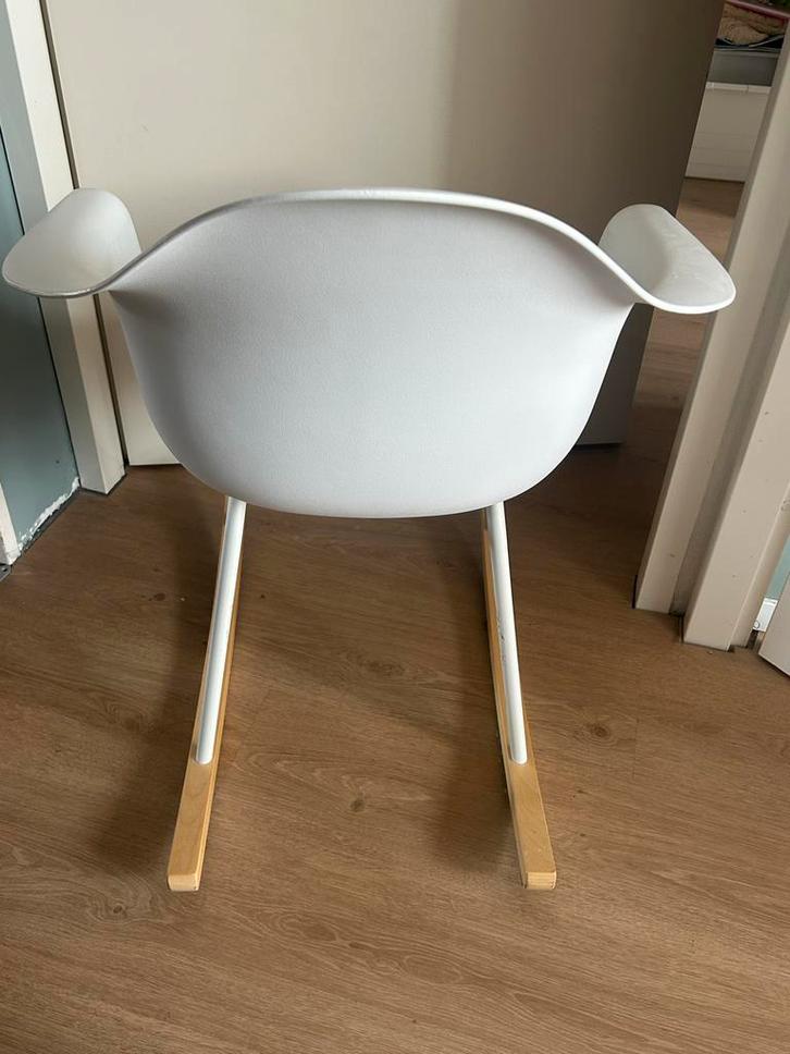Leuke Schommelstoel voor de Kinderkamer, Kinderen en Baby's, Kinderstoelen, Zo goed als nieuw, Overige typen, Ophalen
