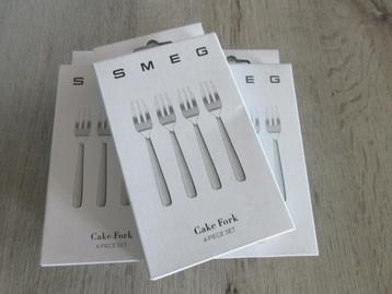 Smeg Taartvorkjes Nieuw in de Originele Doosjes beschikbaar voor biedingen