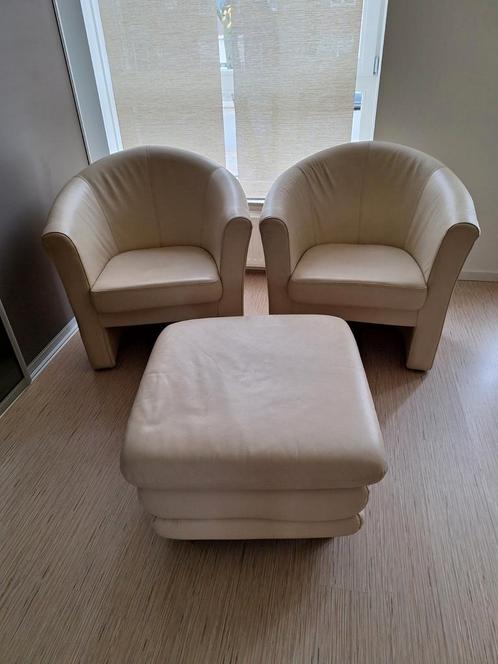 KOOPJE.  2 KUIPSTOELEN  + HOCKER  geheel van Leer., Huis en Inrichting, Fauteuils, Zo goed als nieuw, Leer, 75 tot 100 cm, Ophalen