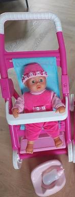 Pop met buggy, potje, flesje en speentje, Ophalen, Zo goed als nieuw, Babypop