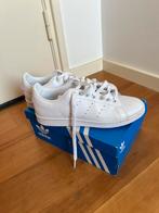Adidas witte sneakers, Adidas, Wit, Ophalen of Verzenden, Sneakers of Gympen
