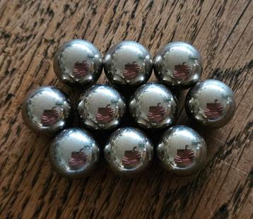 10 Gravitrax balletjes/ kogels beschikbaar voor biedingen