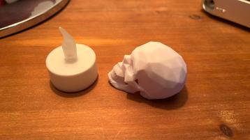 Klein ge 3d print schedeltje beschikbaar voor biedingen