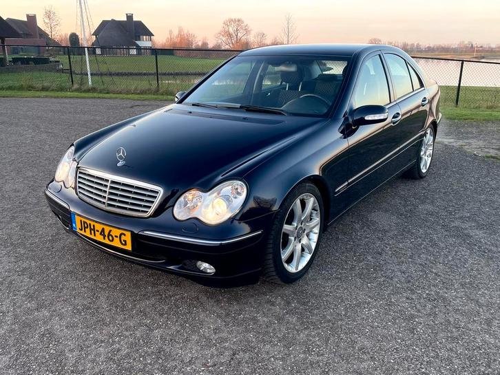 Nieuwe APK, Sportedition, Xenon, Youngtimer, Stoelverwarming, Auto's, Mercedes-Benz, Bedrijf, C-Klasse, ABS, Adaptieve lichten