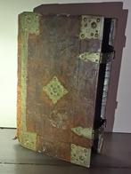 Indrukwekkende antieke Statenbijbel Keur 1686 kompl. beslag, Antiek en Kunst, Antiek | Boeken en Bijbels, Ophalen of Verzenden