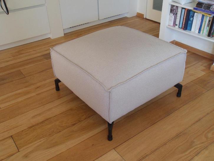 Nieuwe ongebruikte Poef ( zie foto's ), Huis en Inrichting, Banken | Voetenbanken en Poefen, Nieuw, 75 tot 100 cm, 75 tot 100 cm