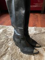 Zwarte laarzen met zilveren punt maat 40, Kleding | Dames, Schoenen, Ophalen, Hoge laarzen, Zwart, Zo goed als nieuw