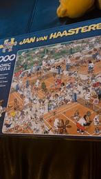 J v Haasteren puzzel 1000 stukjes de tennisbaan, Ophalen of Verzenden, 500 t/m 1500 stukjes, Zo goed als nieuw