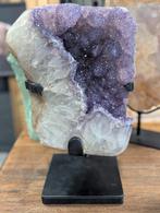 Mineralen en fossielen amethist geode Brazilië, Verzamelen, Mineralen en Fossielen, Ophalen of Verzenden, Mineraal