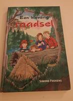 Een Kleverig Raadsel - Simone Foekens, Boeken, Ophalen of Verzenden, Zo goed als nieuw, Simone Foekens, Fictie algemeen