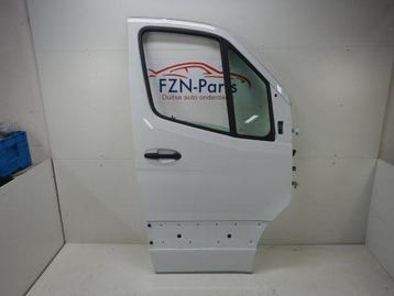 Mercedes-Benz Sprinter W907 Portier Rechts-voor 9147 Wit beschikbaar voor biedingen