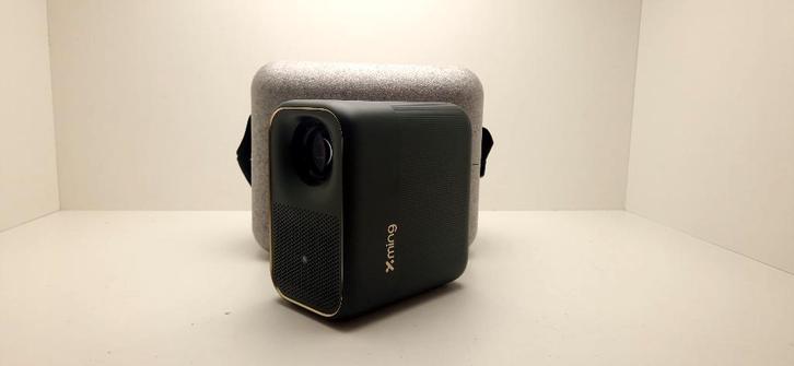 Formovie Xming Page One Smart Projector Nieuwstaat, Audio, Tv en Foto, Beamers, Zo goed als nieuw, LED, Ultra HD (4K), Ophalen of Verzenden