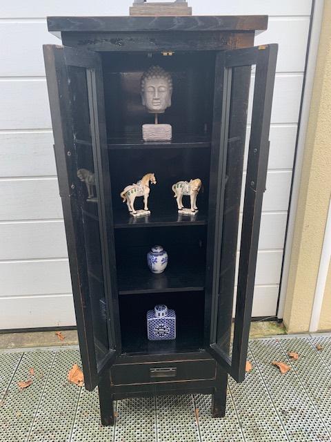 Chinese vitrinekast BLACK met lade, Huis en Inrichting, Kasten | Vitrinekasten, Zo goed als nieuw, 150 tot 200 cm, 50 tot 100 cm