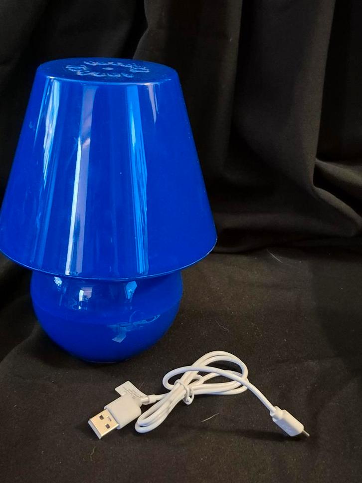 Blauw fatboy snacklight zgan lampje nachtlampje, Huis en Inrichting, Lampen | Tafellampen, Zo goed als nieuw, Minder dan 50 cm