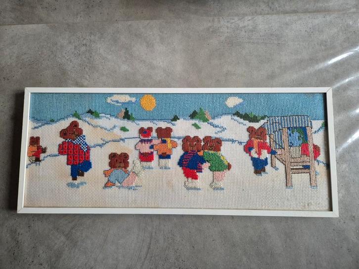 Geborduurde afbeelding met beren, Huis en Inrichting, Woonaccessoires | Schilderijen, Tekeningen en Foto's, Gebruikt, Overige typen