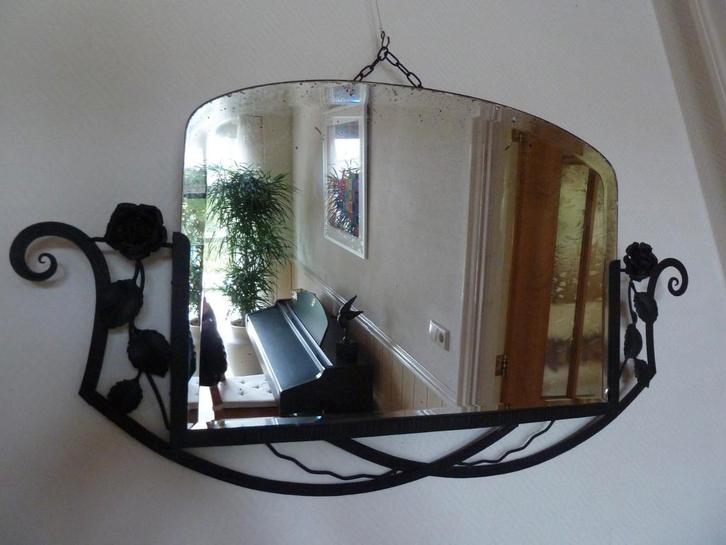 Vintage Art Deco Spiegel met Smeedijzeren Rozen, Antiek en Kunst, Antiek | Spiegels, Minder dan 50 cm, Minder dan 100 cm, Overige vormen