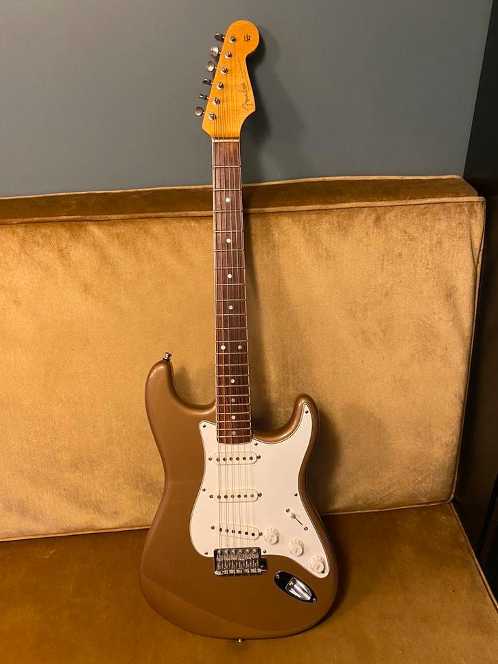 Fender stratocaster Eric johnson Rosewood 2008, Muziek en Instrumenten, Snaarinstrumenten | Gitaren | Elektrisch, Gebruikt, Solid body