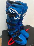 Nieuwe blauwe motorlaarzen tech 7  maat 44.5 (valt als 43.5), Motoren, Kleding | Motorkleding, Ophalen of Verzenden, Heren, Laarzen